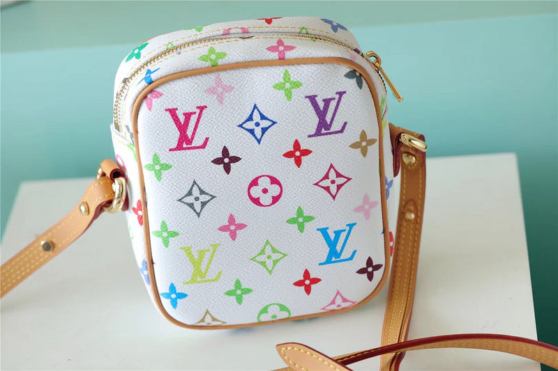 Fan Fashion Lu-Vi bags - 8845