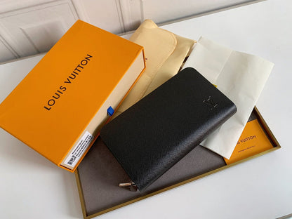 Amelia- LOV  Luxury  Wallets - 685