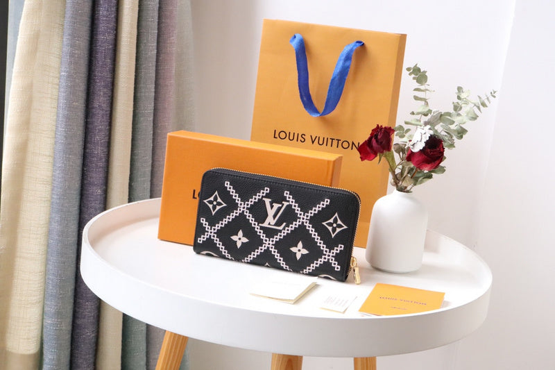 Amelia- LOV  Luxury  Wallets - 654
