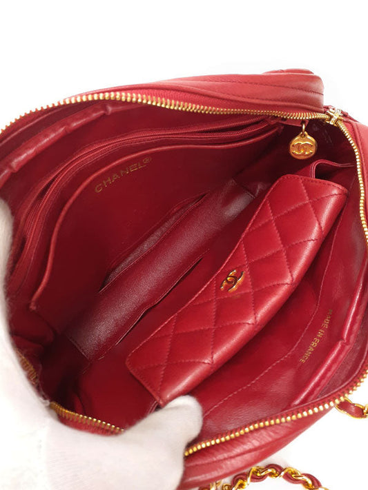 Chanel Matelasse Chain Shoulder Bag Red