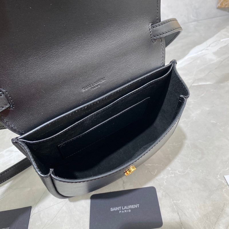 Amelia - YSL Bag - 4105