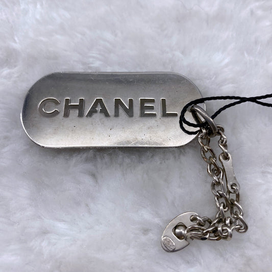 Chanel silver key chain plaque TWS