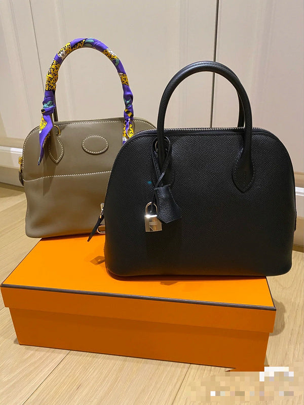 Amelia - HMS Bags - 1743
