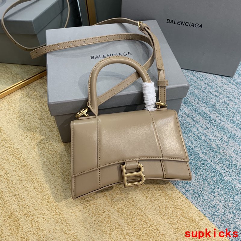 Amelia- BG Hourglass Bags - 160