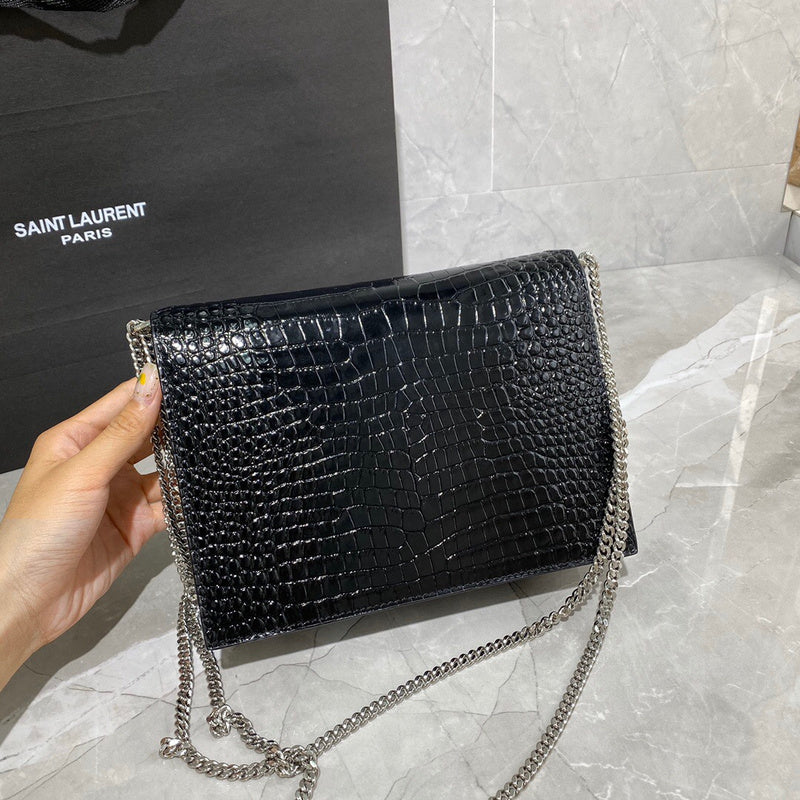Amelia - YSL Bag - 4060