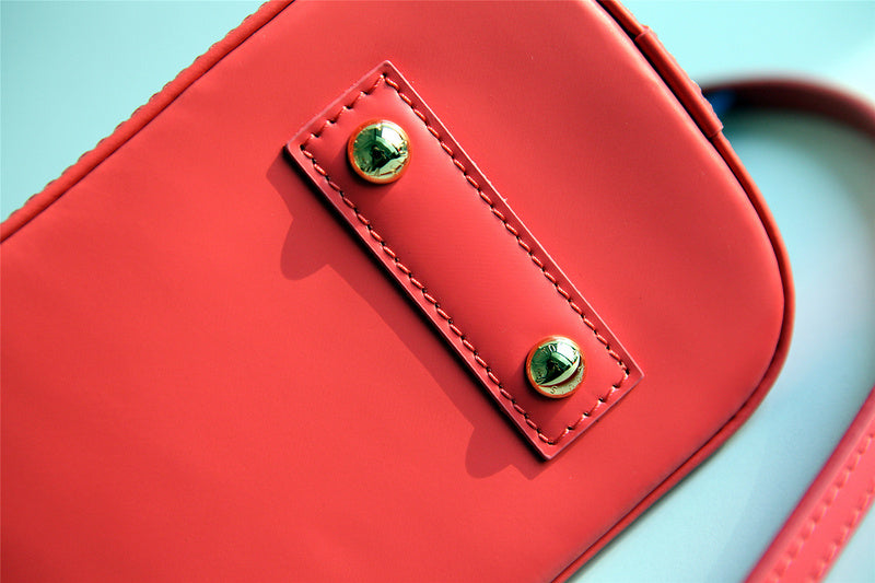 Fan Fashion Lu-Vi bags - 8281
