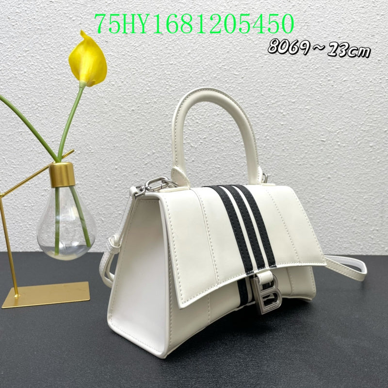 Amelia - BGA Bags - 1946
