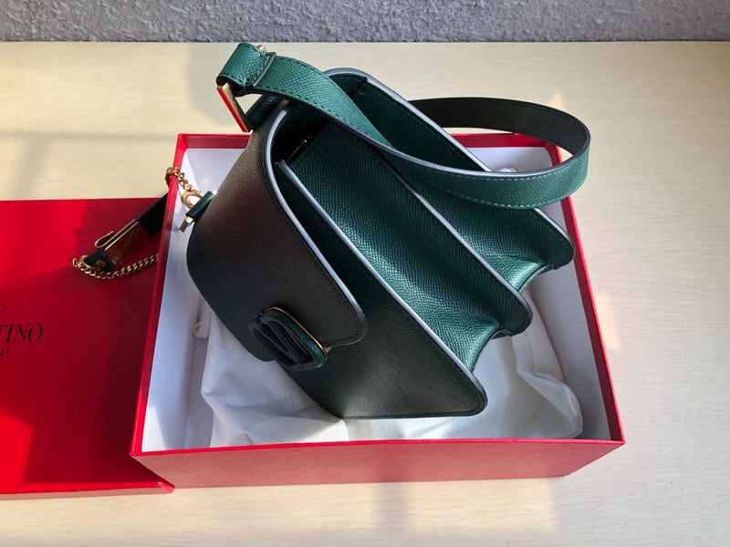 VAL LUXURY BAGS - FOR FASHION LOVERS  AFFORDABLE LUXURY BAGS- 1099
