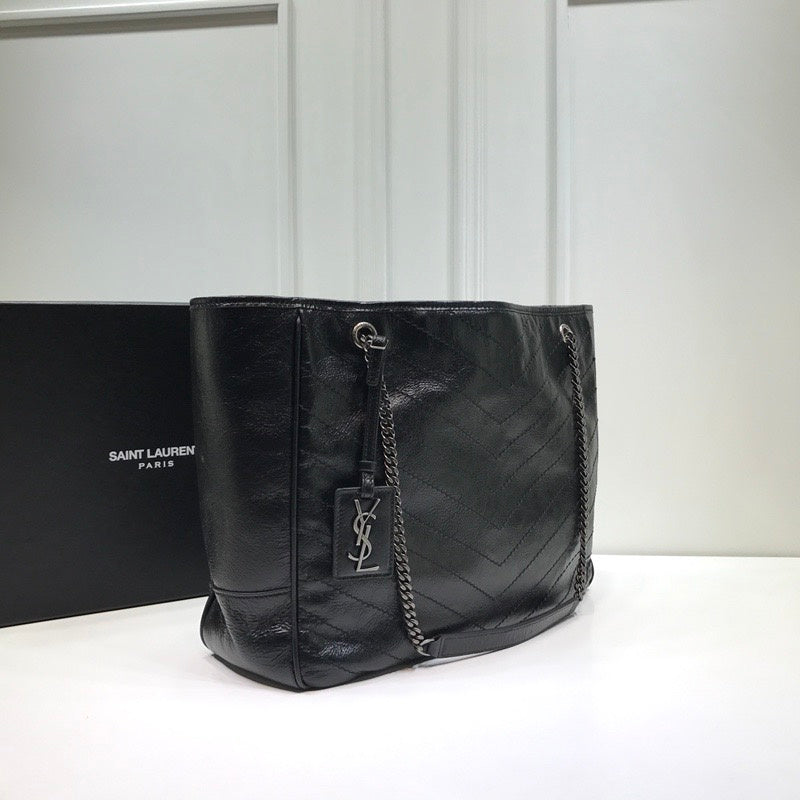 Amelia - YSL Bag - 2220