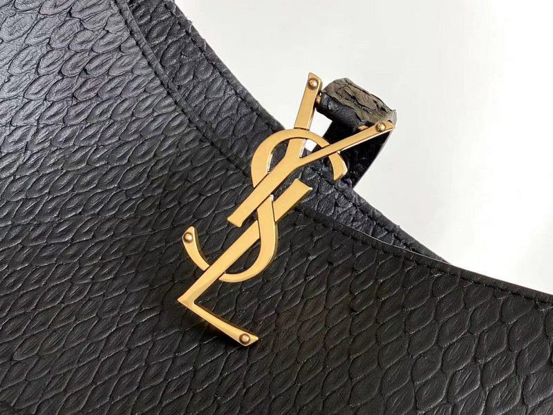Amelia - YSL Bag - 4158