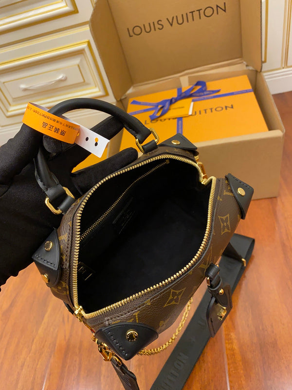 Amelia's Bag Gallery - LOV Bags - 989