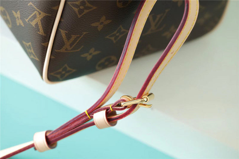 Fan Fashion Lu-Vi bags - 9435