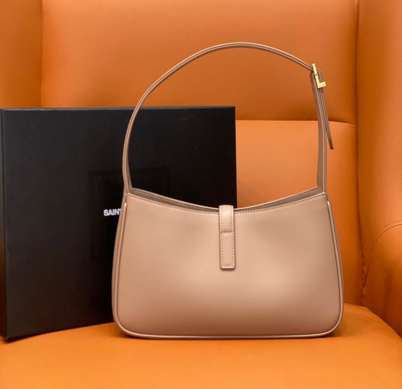 Amelia - YSL Bag - 1992