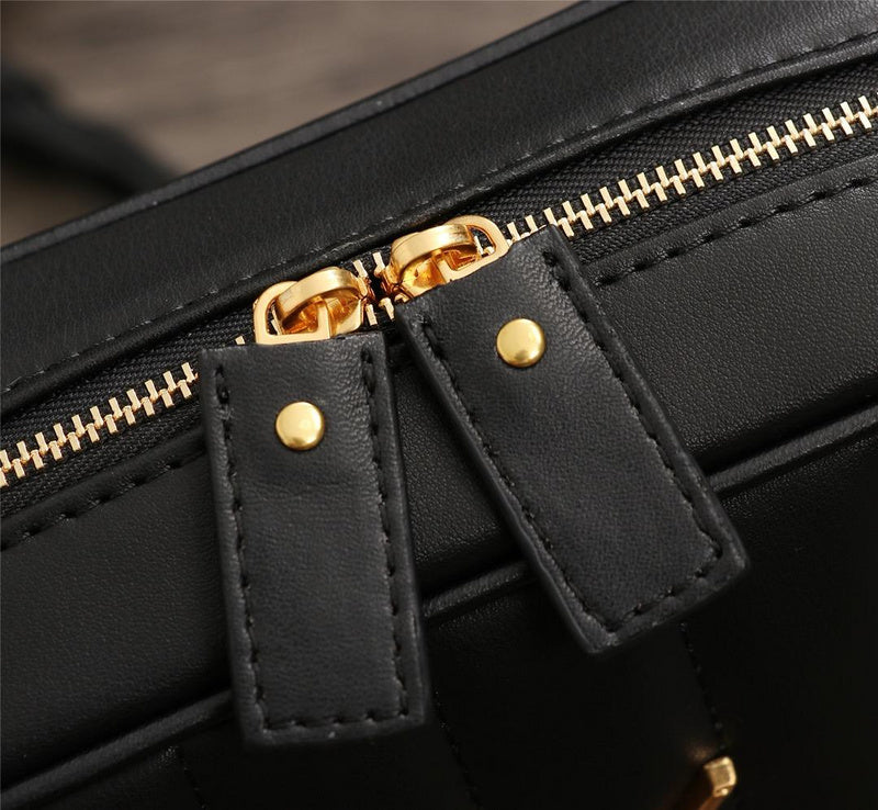 Amelia - YSL Bag - 2886