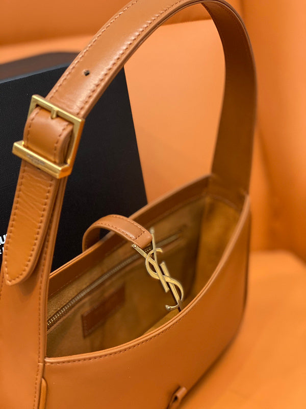 Amelia - YSL Bag - 2010