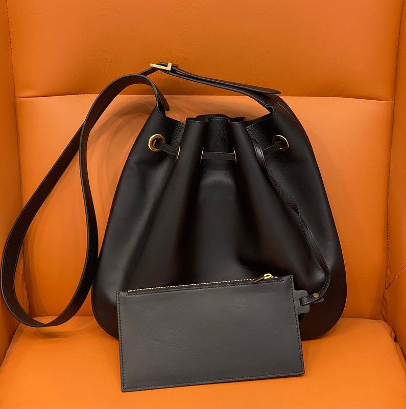 Amelia - YSL Bag - 2053