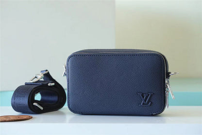 Fan Fashion Lu-Vi bags - 9972