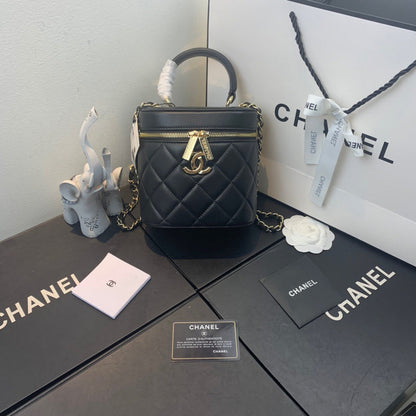 Wellow Bags - Chanel - Bags  - 894