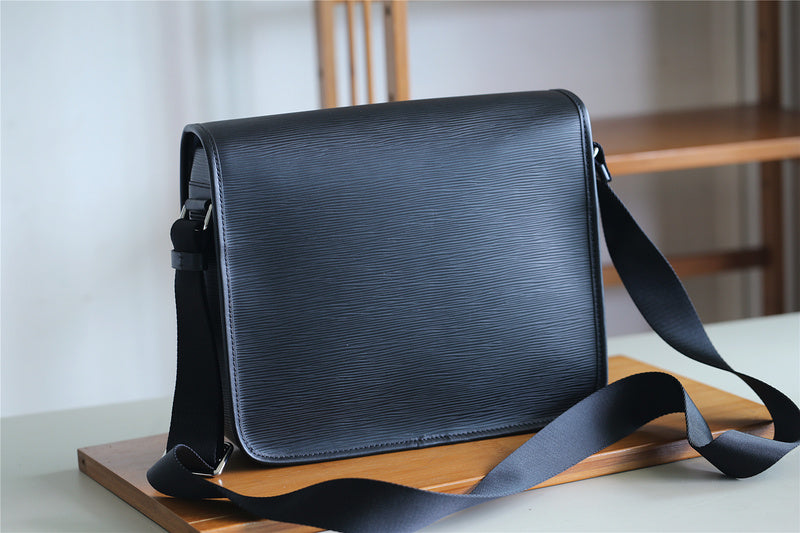 Fan Fashion Lu-Vi bags - 10465