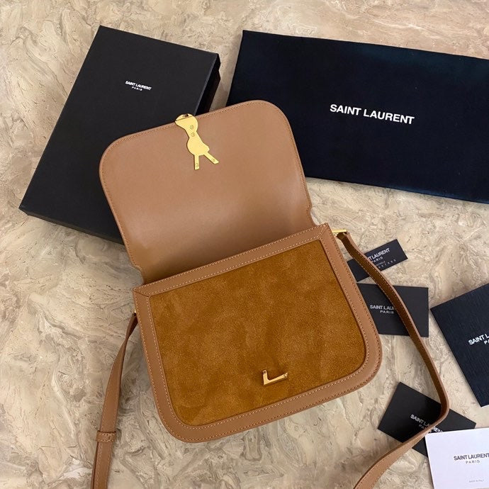Amelia - YSL Bag - 3756