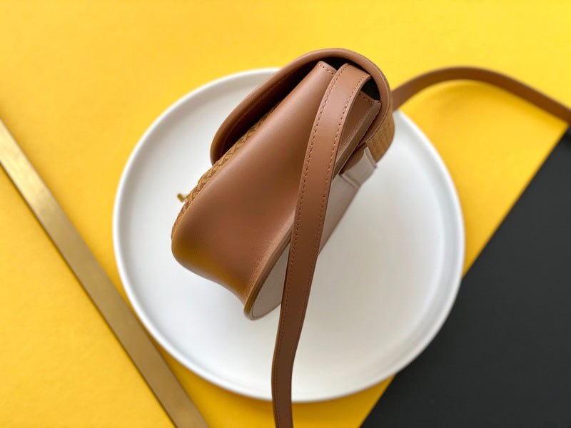 Amelia - YSL Bag - 3730