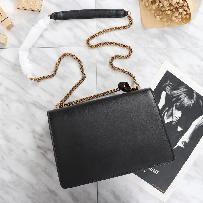 Amelia - YSL Bag - 2536