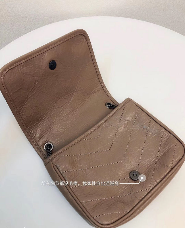 Amelia - YSL Bag - 3837