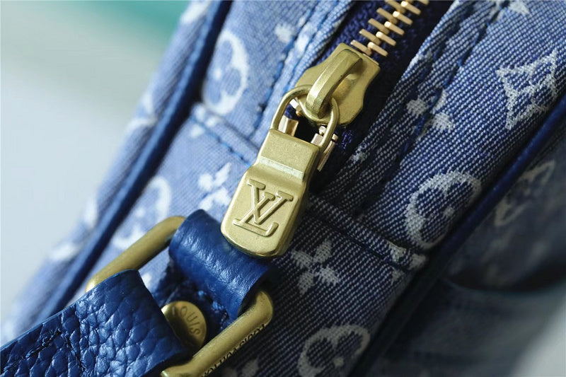 Fan Fashion Lu-Vi bags - 9900