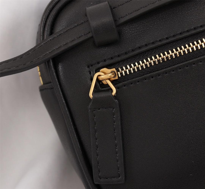 Amelia - YSL Bag - 2547