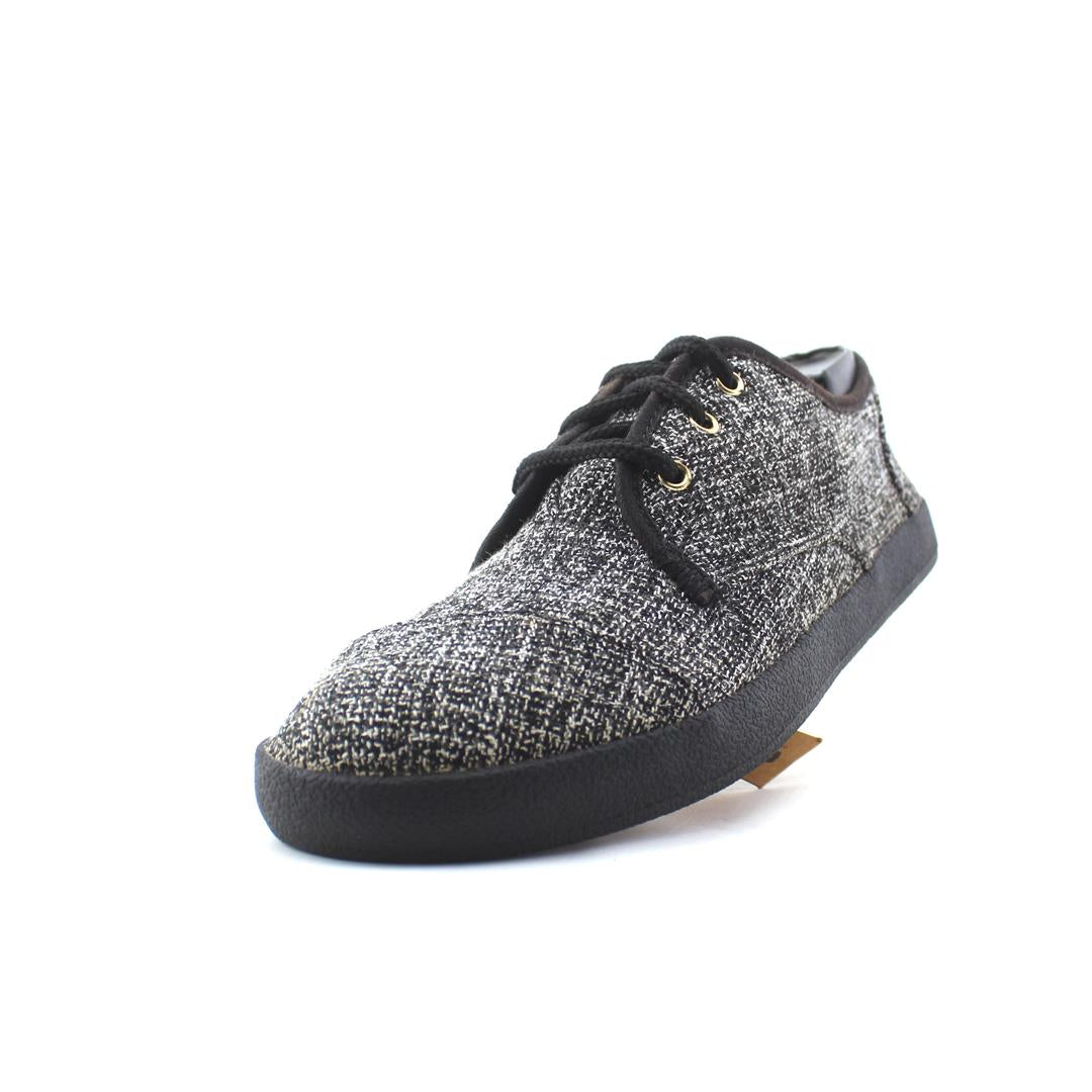TOMS  PASEO