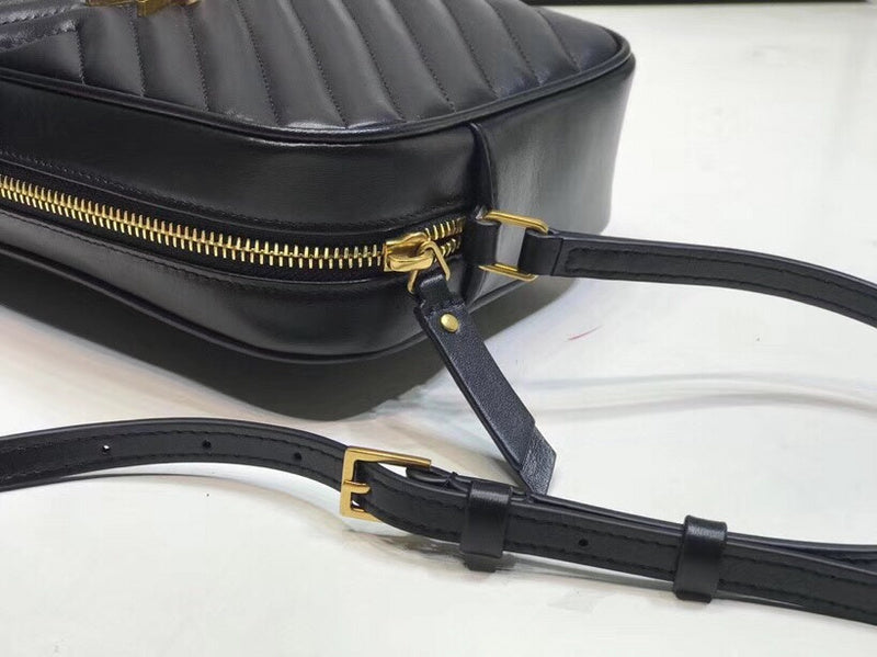 Amelia - YSL Bag - 2122