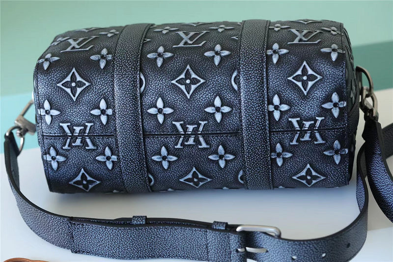 Fan Fashion Lu-Vi bags - 11228
