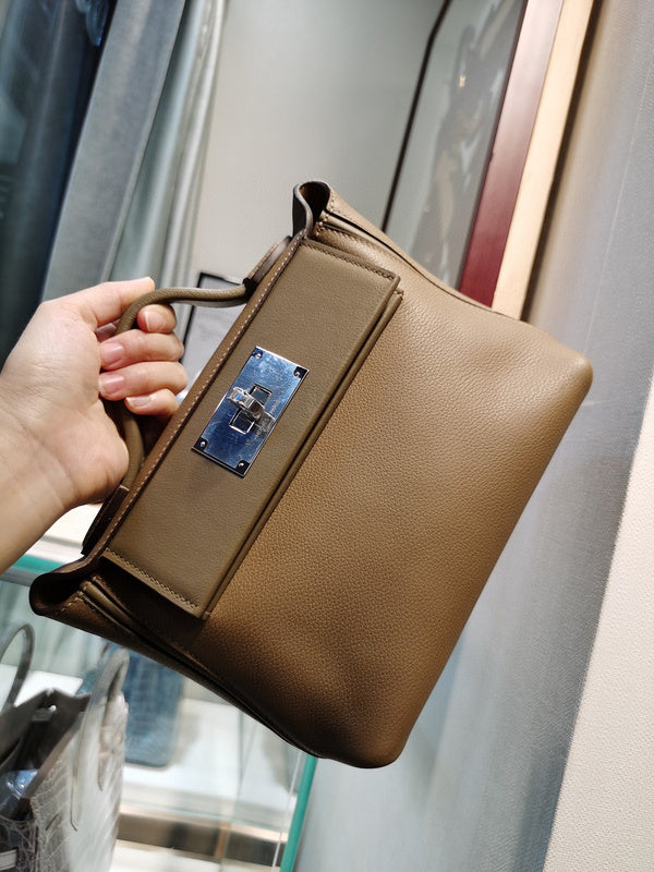 Amelia - HMS Bags - 1808