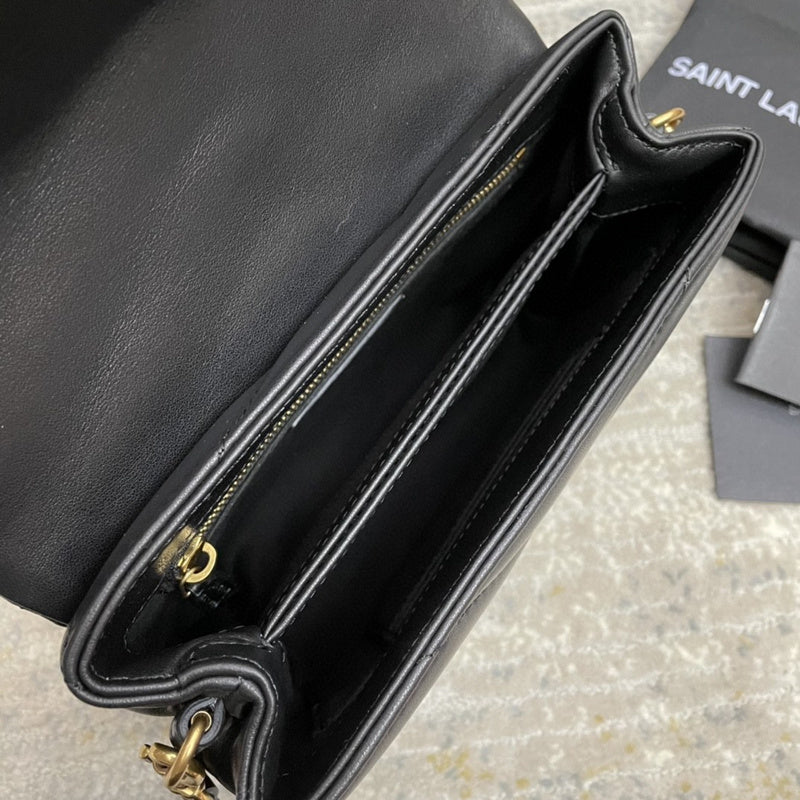 Amelia - YSL Bag - 3806