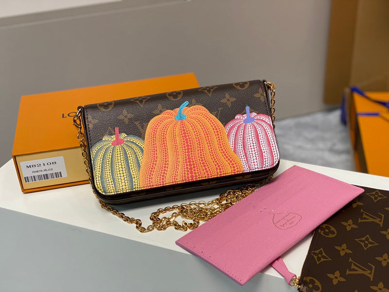 Amelia's Bag Gallery - LOV Bags - 1058