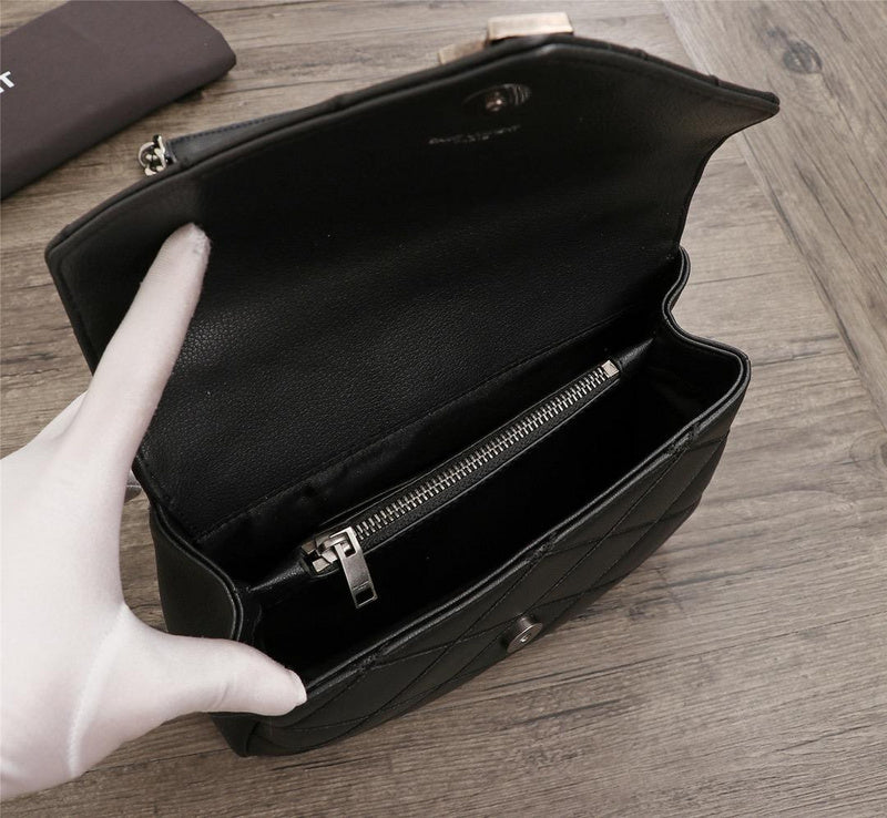 Amelia - YSL Bag - 2904