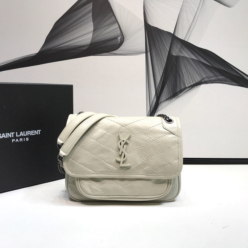 Amelia - YSL Bag - 2230