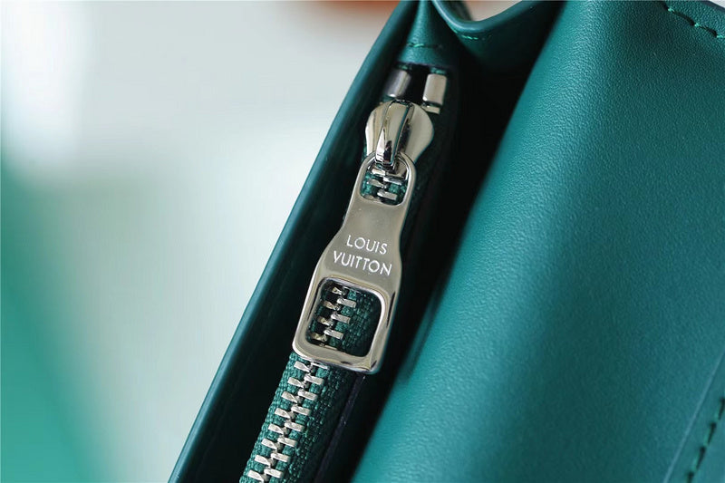 Fan Fashion Lu-Vi bags - 10551