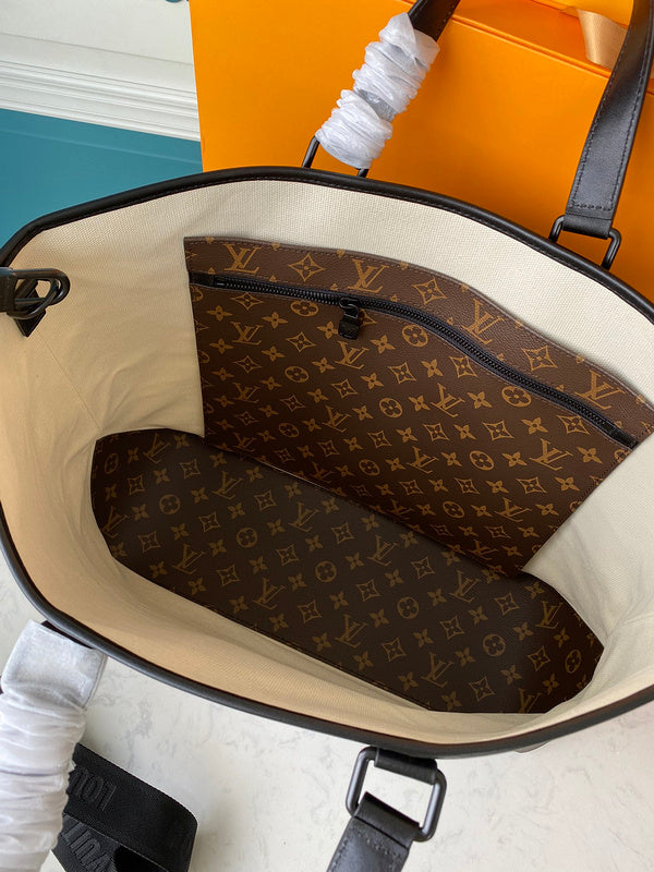 Fan Fashion Lu-Vi bags - 17141