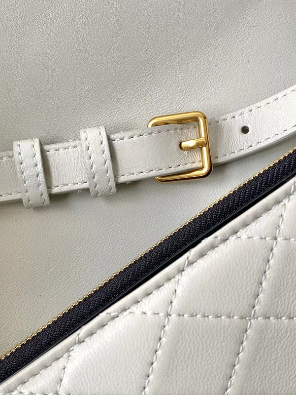 Amelia - YSL Bag - 4178