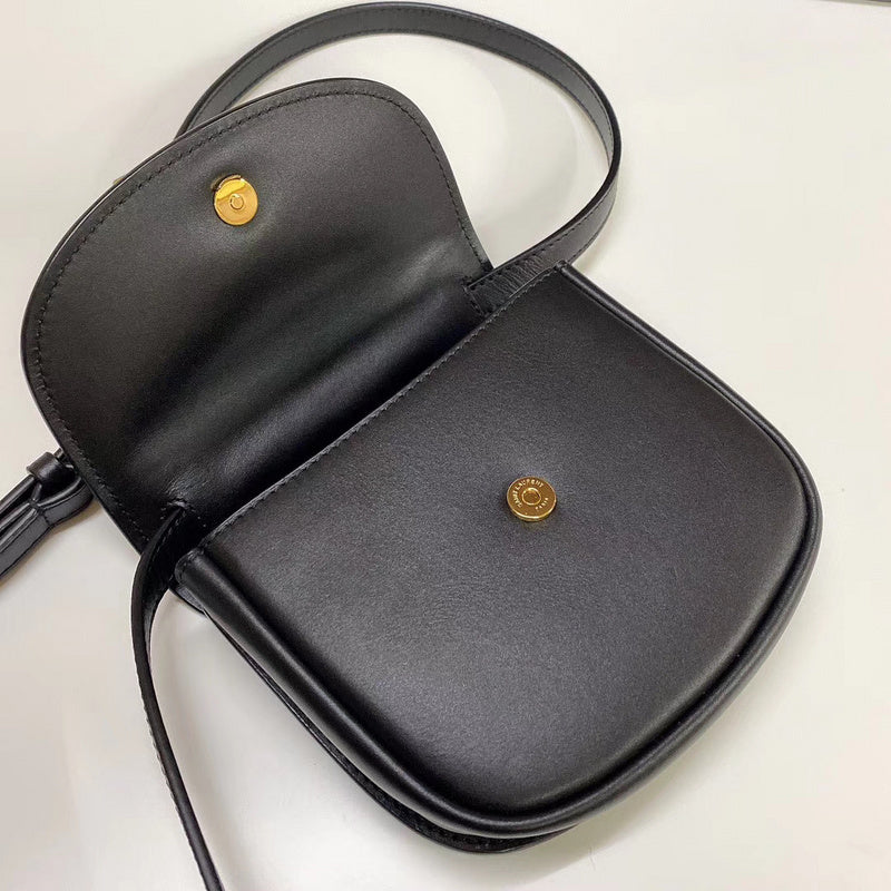 Amelia - YSL Bag - 3836