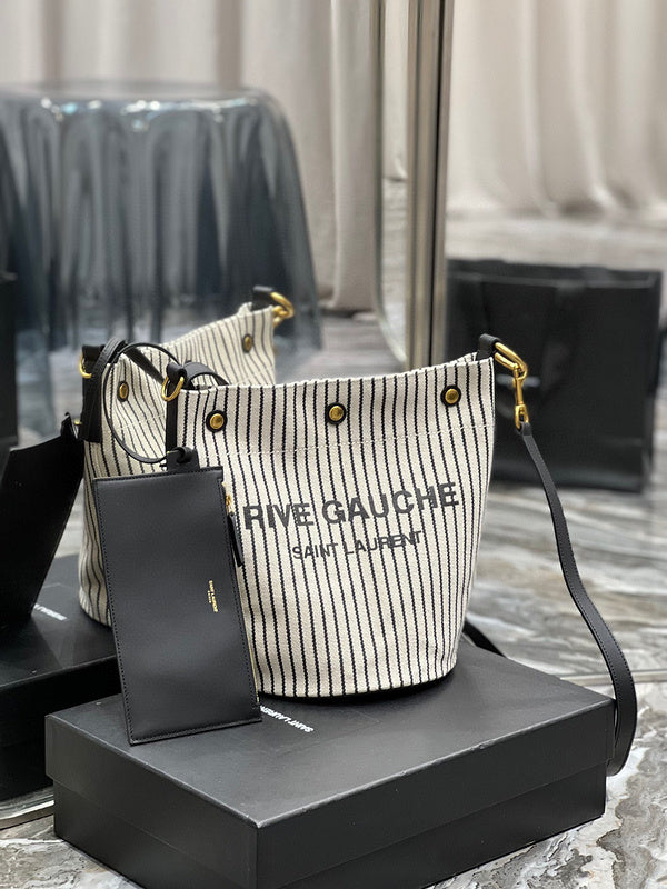 Amelia - YSL Bag - 4223