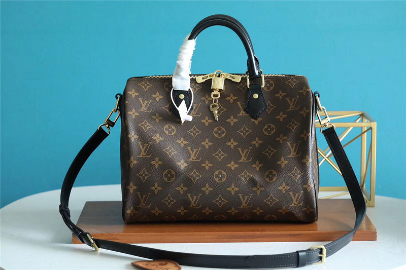 Fan Fashion Lu-Vi bags - 8159