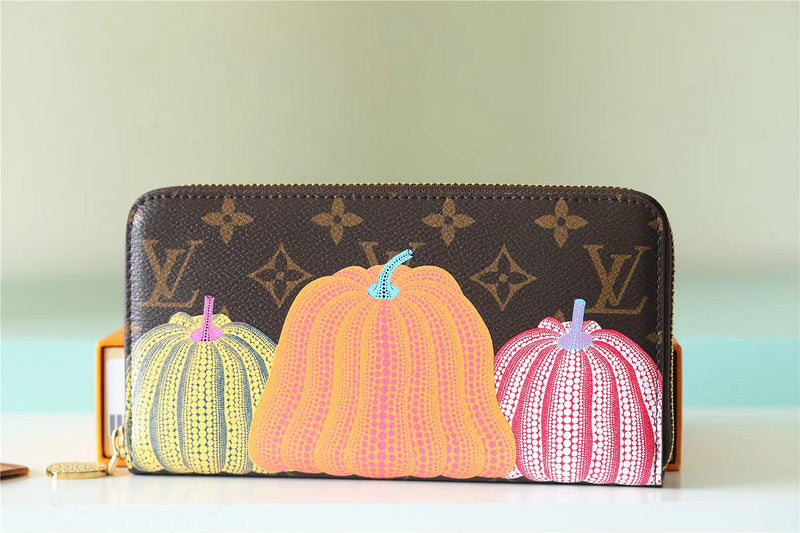 Fan Fashion Lu-Vi bags - 8742
