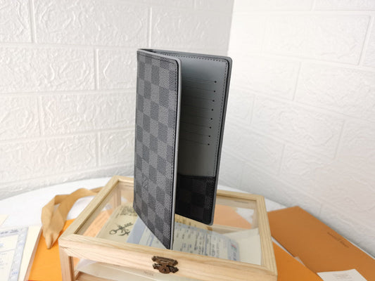 Amelia- LOV  Luxury  Wallets - 777