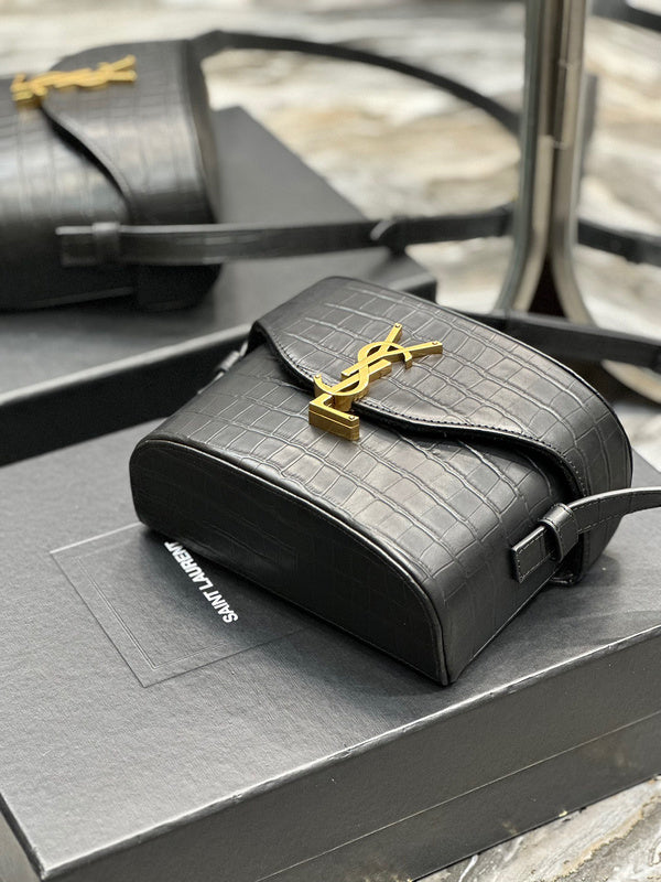 Amelia - YSL Bag - 1959
