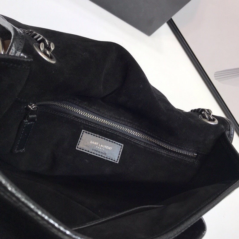 Amelia - YSL Bag - 2232