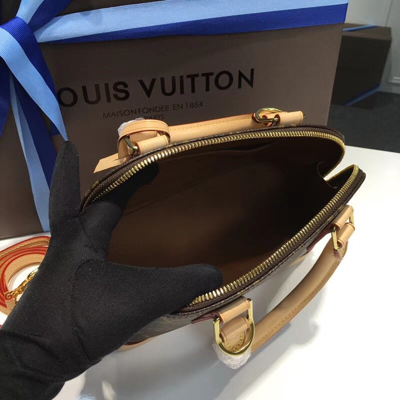 Fan Fashion Lu-Vi bags - 17904