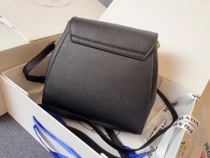 Barnes-Bags - Prada Bags - 967