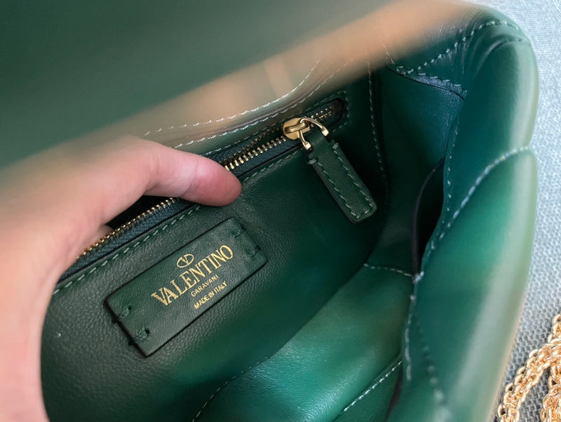 Amelia's Bag Gallery - VEL Bags - 580